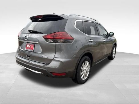 Used 2019 Nissan Rogue S w/ Special Edition Package FWD image 5