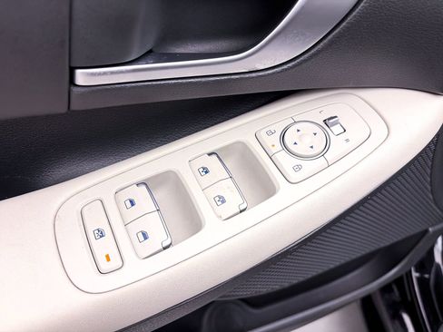 Used 2024 Hyundai Sonata SEL w/ Convenience Package image 18