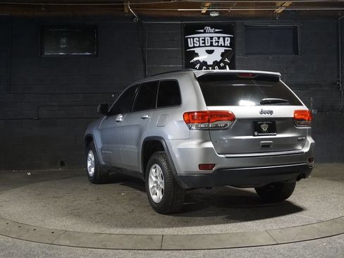 Used 2015 Jeep Grand Cherokee Laredo w/ Quick Order Package 23E AWD/4WD image 4