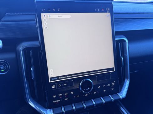 Used 2024 GMC Acadia Elevation image 23