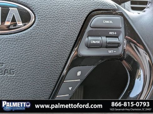 Used 2017 Kia Forte S w/ S Technology Package image 22