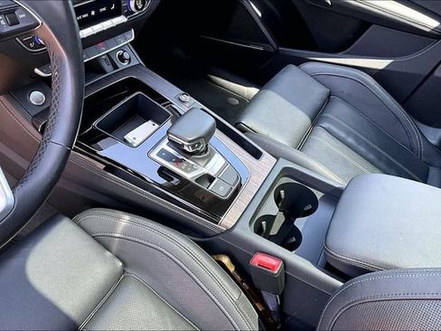 Used 2023 Audi Q5 2.0T Premium Plus w/ Premium Plus Package AWD/4WD image 11
