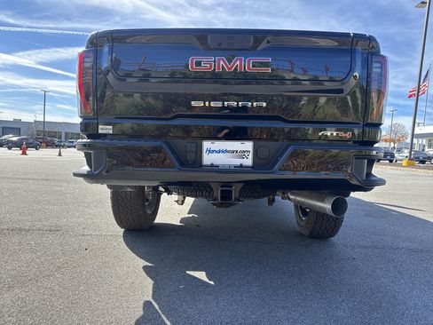 New 2026 GMC Sierra 2500 AT4 w/ AT4 Premium Plus Package image 9