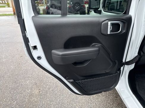 Certified 2024 Jeep Wrangler Unlimited Sport AWD/4WD image 22