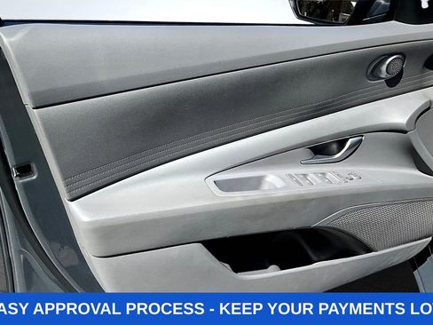 Used 2024 Hyundai Elantra SEL FWD image 26