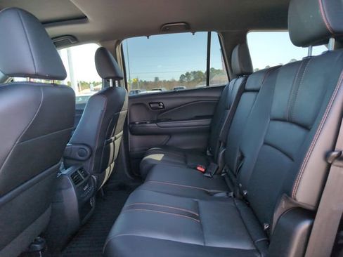 Used 2022 Honda Pilot TrailSport image 29