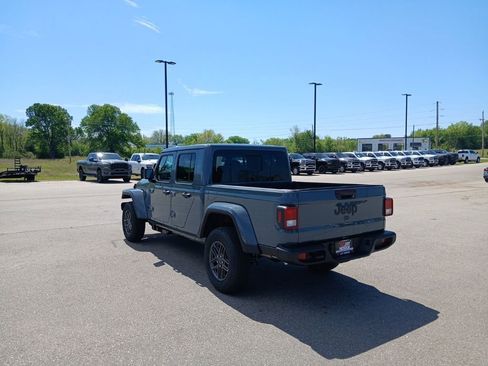 New 2026 Jeep Gladiator Sport image 6