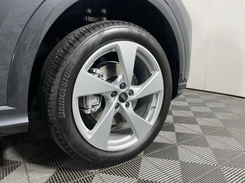 Used 2025 Audi Q5 Premium Plus w/ Premium Plus image 11