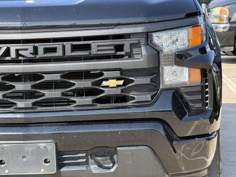 Used 2024 Chevrolet Silverado 1500 Custom RWD image 9