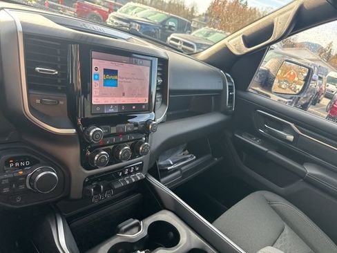 New 2026 RAM 1500 4x4 Crew Cab image 24