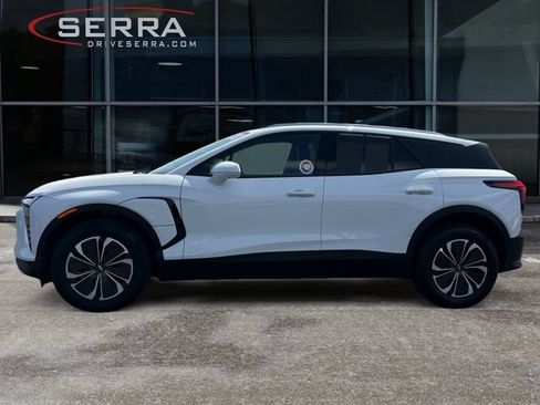Used 2024 Chevrolet Blazer EV LT AWD/4WD image 2