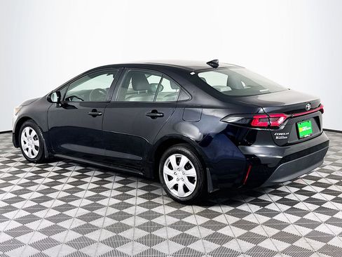 Used 2025 Toyota Corolla LE FWD image 6