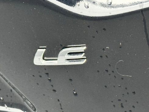 Used 2024 Toyota Corolla LE image 39