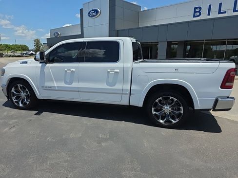 Used 2023 RAM 1500 Limited AWD/4WD image 2