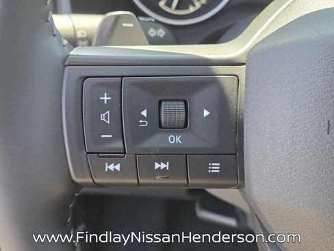 Used 2026 Nissan Rogue SV image 23