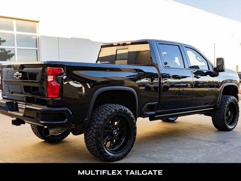 Used 2024 Chevrolet Silverado 2500 LTZ w/ LTZ Plus Package image 10