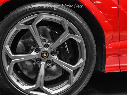 Used 2021 Lamborghini Urus AWD/4WD image 50