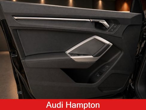 Used 2025 Audi Q3 2.0T Premium w/ Convenience Package AWD/4WD image 8