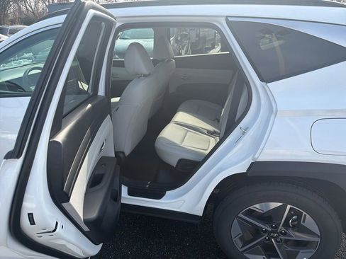 Used 2025 Hyundai Tucson SEL image 8