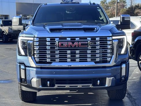 Used 2024 GMC Sierra 2500 Denali w/ Denali Reserve Package image 18