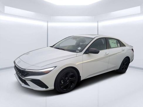 New 2026 Hyundai Elantra SEL Sport image 7