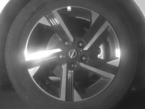 Used 2025 Nissan Sentra SV FWD image 10