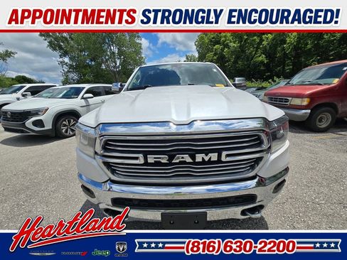 Used 2019 RAM 1500 Laramie AWD/4WD image 12
