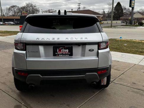 Used 2018 Land Rover Range Rover Evoque image 6