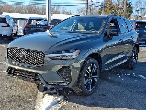 New 2026 Volvo XC60 B5 Plus w/ Protection Package Premier image 2