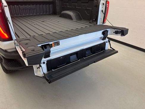 New 2026 GMC Sierra 2500 AT4X AWD/4WD image 7