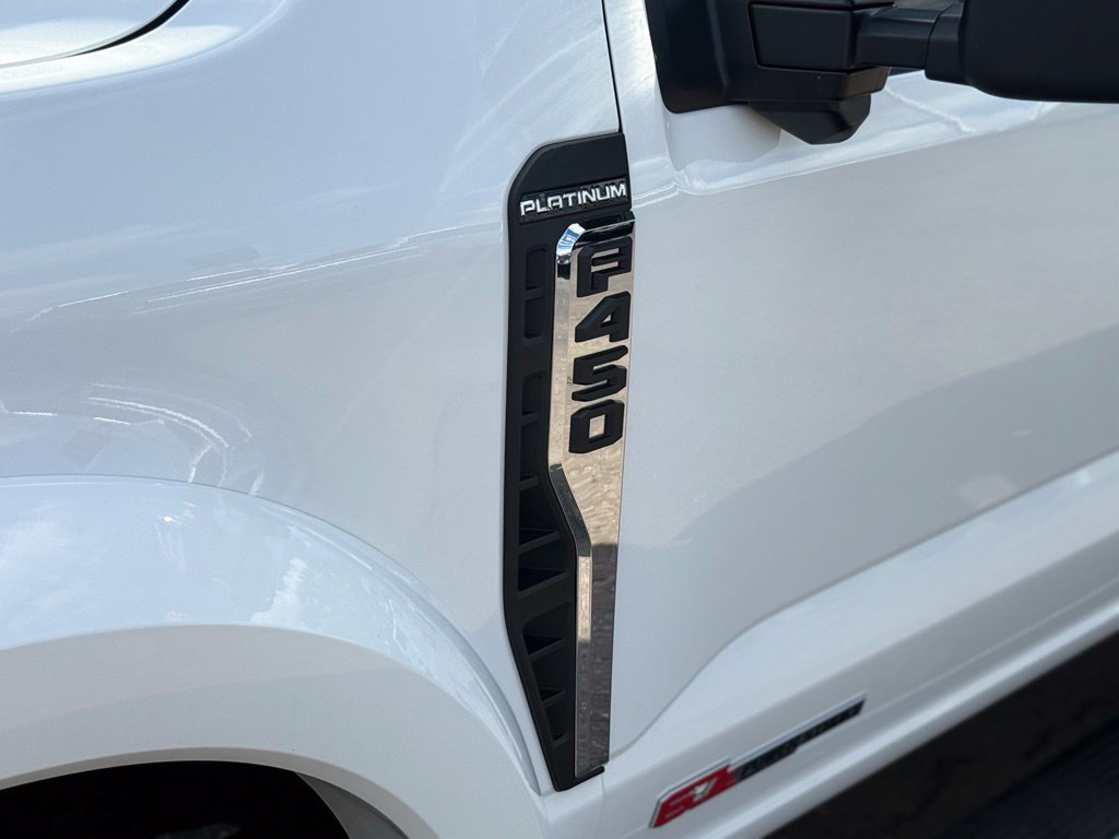 Certified 2023 Ford F450 Platinum w/ FX4 Off-Road Package AWD/4WD image 50