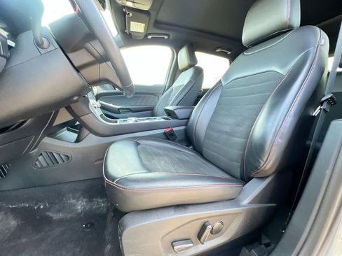 Used 2024 Ford Edge ST-Line AWD/4WD image 16