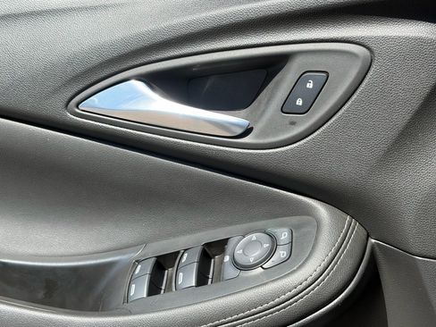 Used 2024 Buick Encore GX Preferred w/ Comfort Package FWD image 26