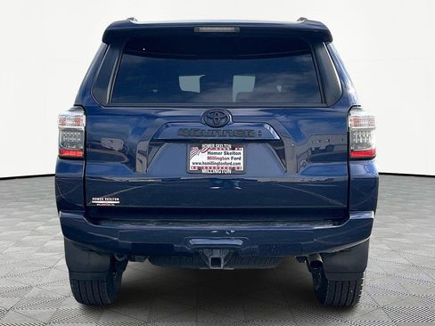 Used 2020 Toyota 4Runner SR5 Premium image 4