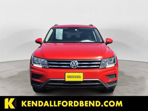 Used 2019 Volkswagen Tiguan SE w/ Panoramic Sunroof Package AWD/4WD image 2