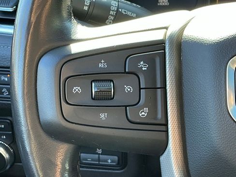 Used 2021 GMC Yukon Denali w/ Denali Premium Package image 42