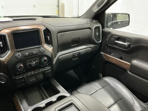 Used 2019 Chevrolet Silverado 1500 High Country w/ Technology Package image 32