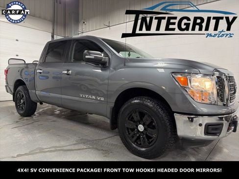 Used 2018 Nissan Titan SV w/ SV Convenience Package AWD/4WD image 1