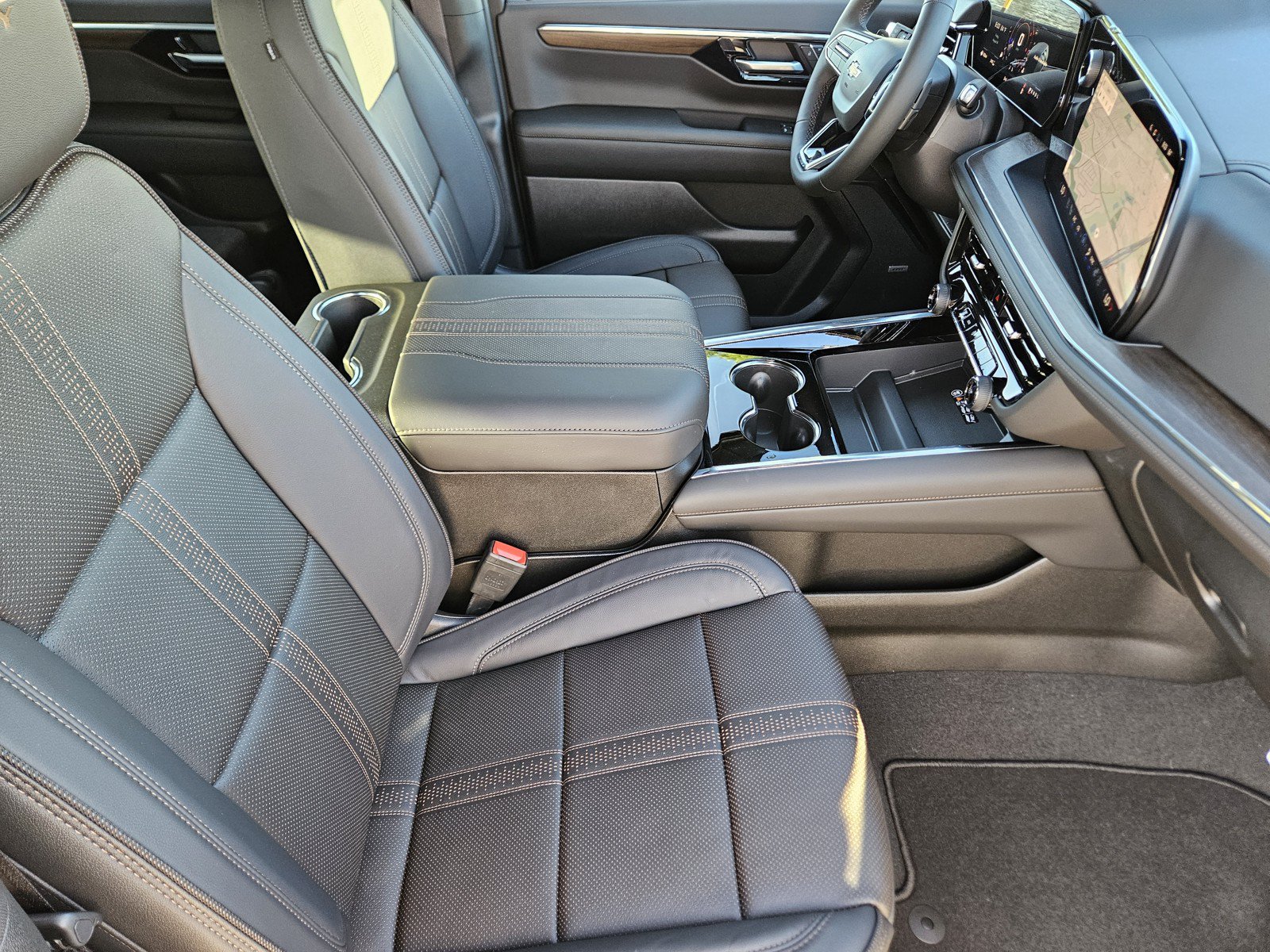 New 2026 Chevrolet Tahoe High Country AWD/4WD image 10