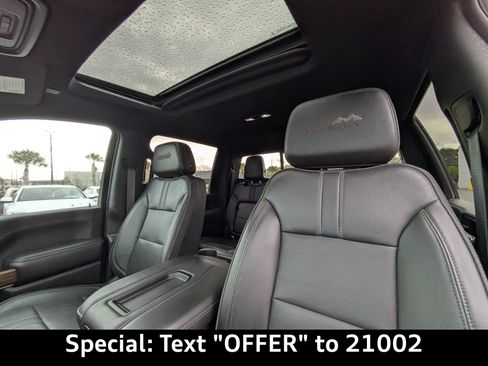 Used 2022 Chevrolet Silverado 3500 High Country w/ Safety Package II image 23