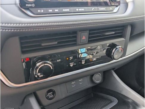 New 2026 Nissan Rogue S image 21