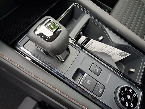 New 2025 Nissan Pathfinder Rock Creek image 25