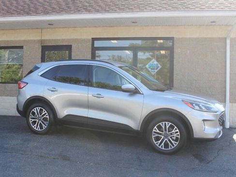 Used 2021 Ford Escape SEL image 2