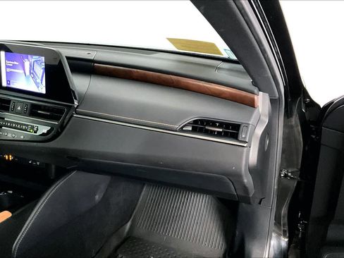 Used 2023 Lexus ES 350 w/ Premium Package image 17