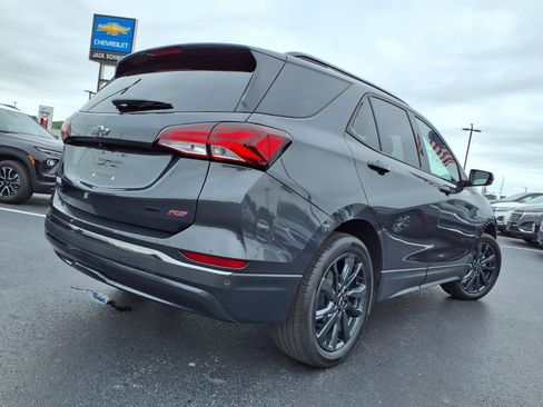Used 2023 Chevrolet Equinox RS w/ RS Leather Package AWD/4WD image 36
