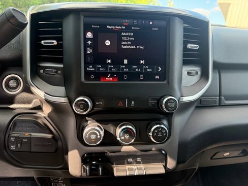 Used 2024 RAM 3500 Big Horn AWD/4WD image 40