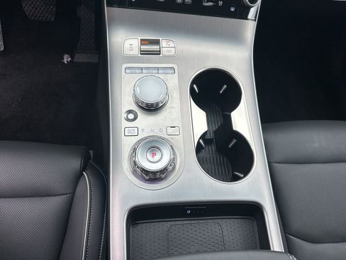 Used 2026 Genesis GV70 2.5T Advanced image 16