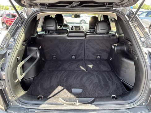 Used 2015 Jeep Cherokee Limited AWD/4WD image 17