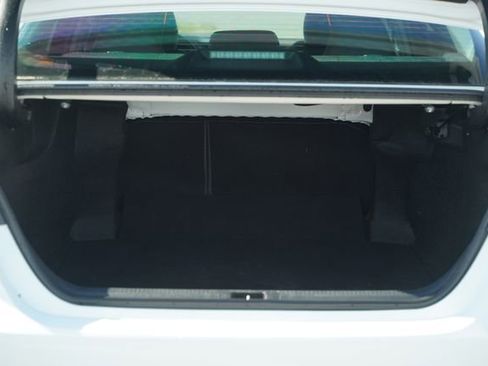 Used 2018 Toyota Camry LE image 17