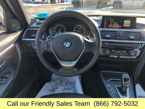 Used 2018 BMW 340i xDrive Sedan w/ Executive Package image 17